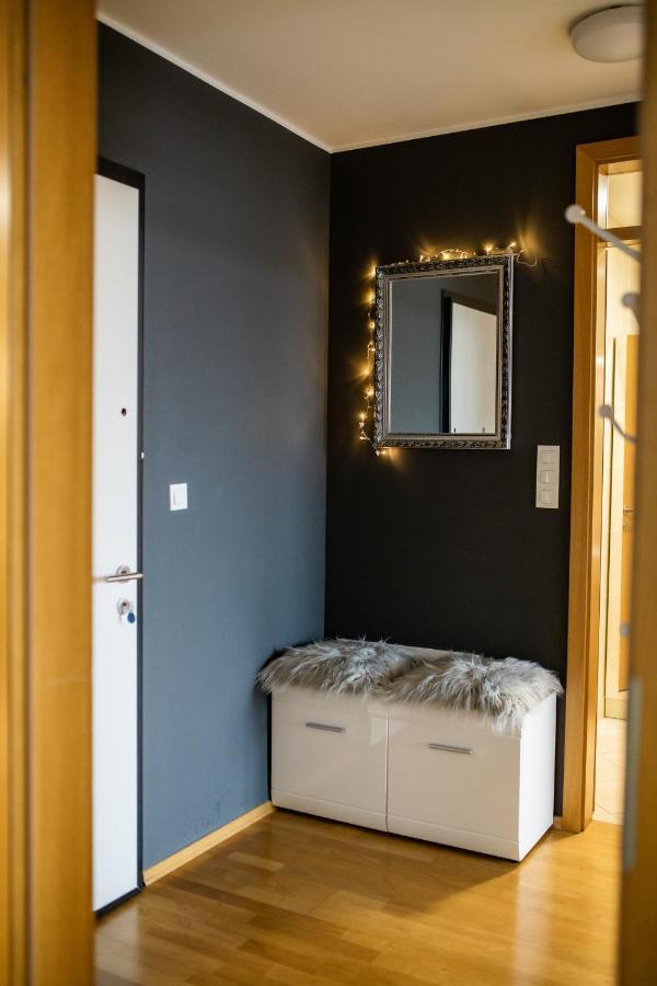 Hermes Apartment & 2 Free Garage Secured Parkings Ljubljana Dış mekan fotoğraf